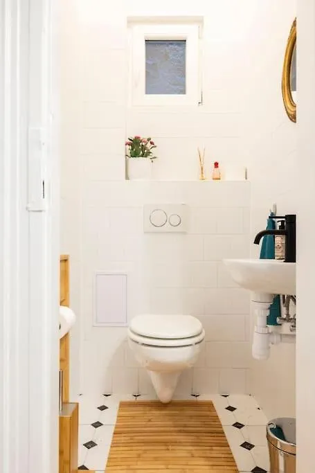 Central Relaxing Home 3Bdr A/C Budapest 0*,