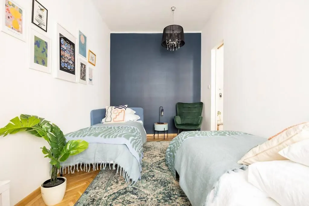 Central Relaxing Home 3Bdr A/C Budapest 0*,  Hungary