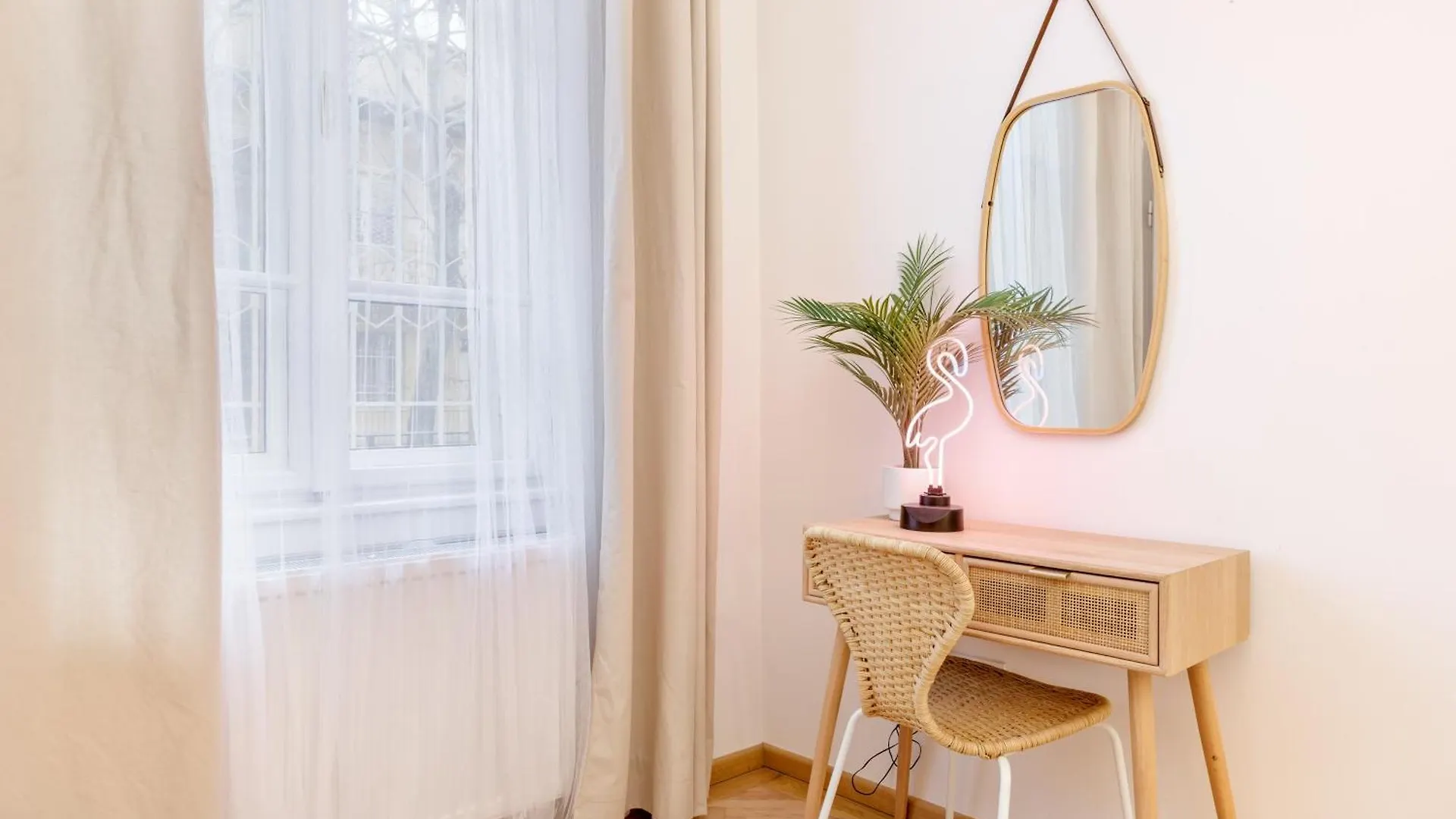 Central Relaxing Home 3Bdr A/C Budapest