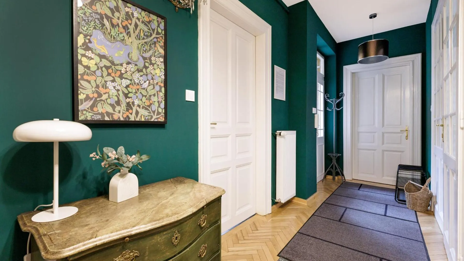 Central Relaxing Home 3Bdr A/C Budapest 0*,  Hungary