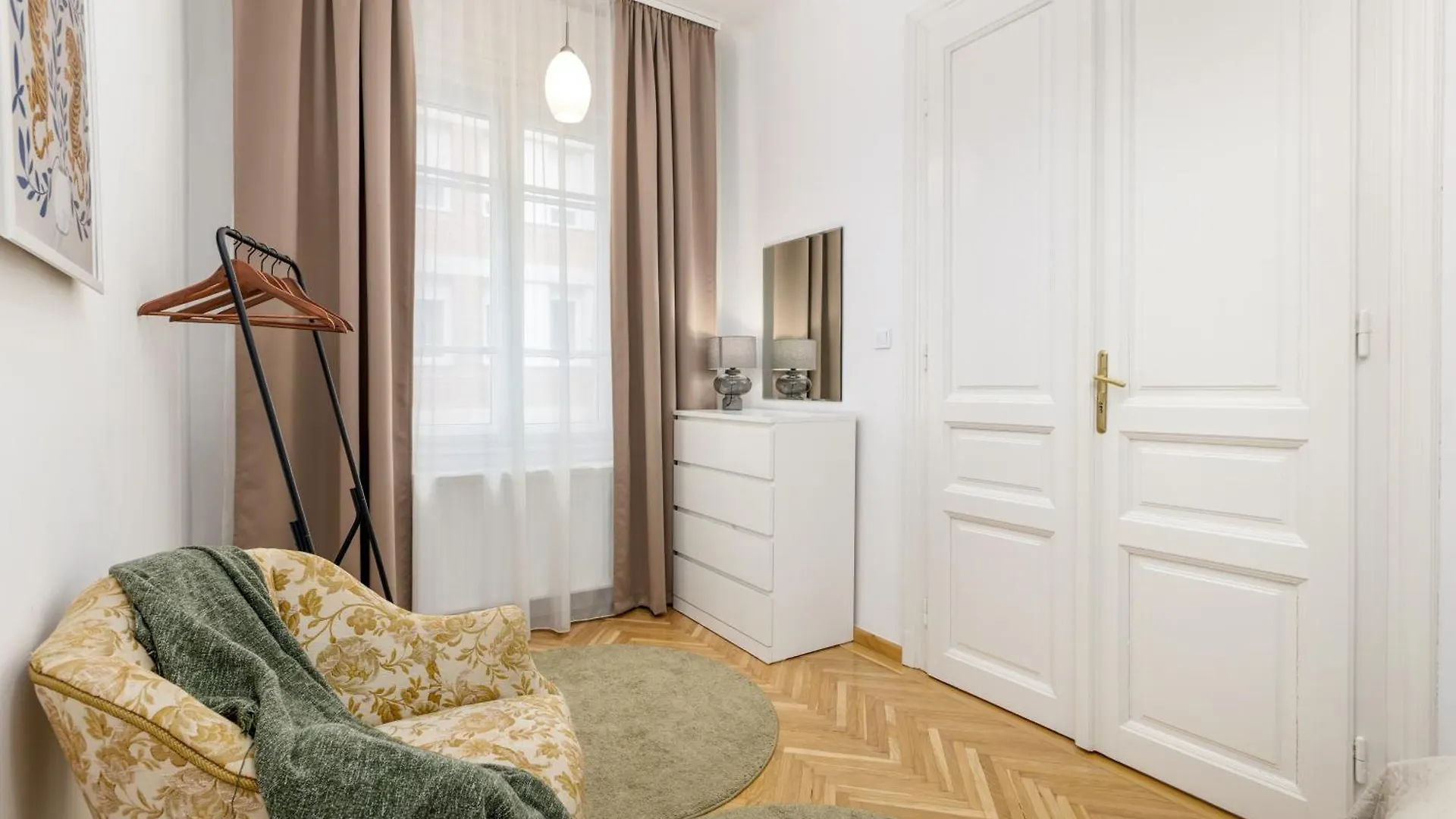Apartment Central Relaxing Home 3Bdr A/C Budapest