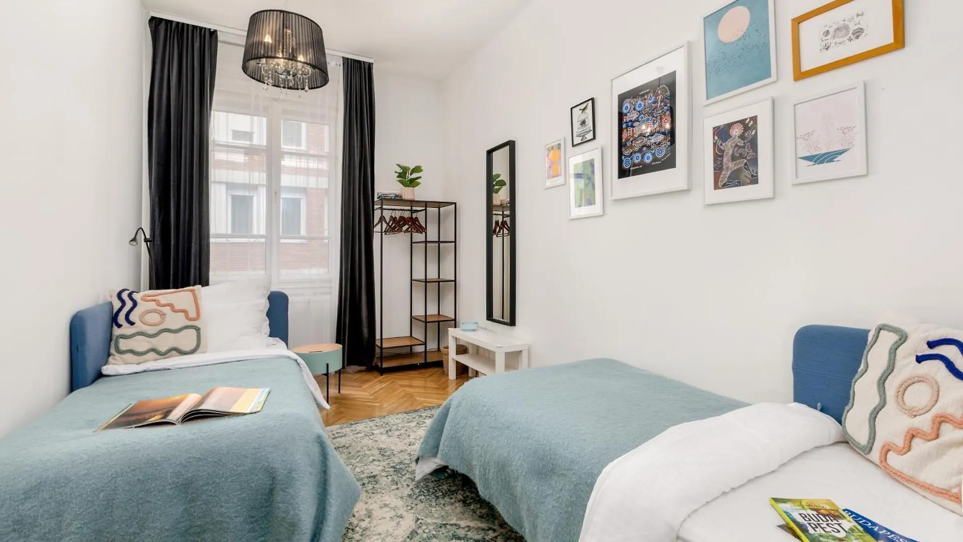 Central Relaxing Home 3Bdr A/C Budapest 0*,